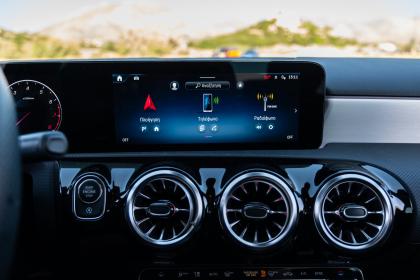 Test: Mercedes-Benz A200 sedan 163PS 